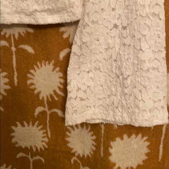 Lace top - Picture 1 of 2